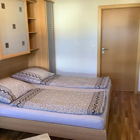 Ferien-apartment -2 Schlafzimmer-2 Baeder *