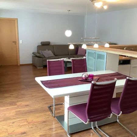 Ferien-apartment -2 Schlafzimmer-2 Baeder *