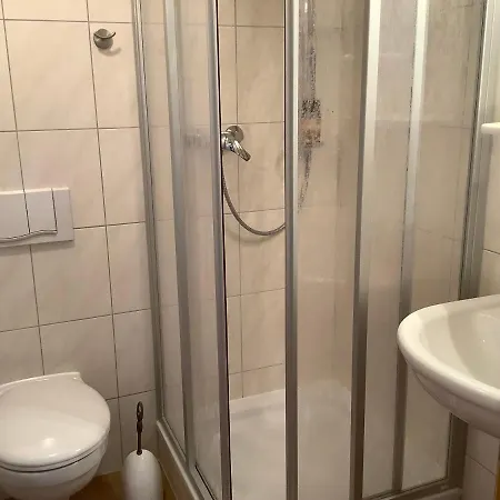 Ferien-apartment -2 Schlafzimmer-2 Baeder Appartement *